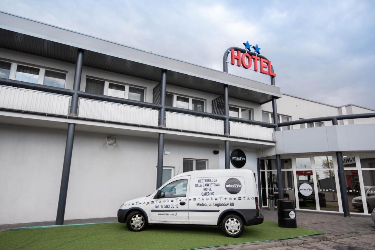 Hotel Reg Benz Mielec Exterior foto